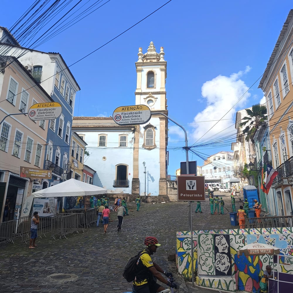 Encontro cultural durante a experiência em Salvador